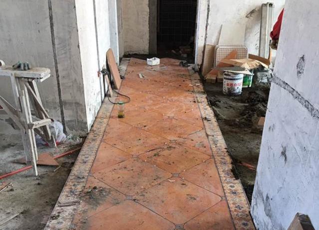 地板地砖铺设规范：地板砖施工标准 