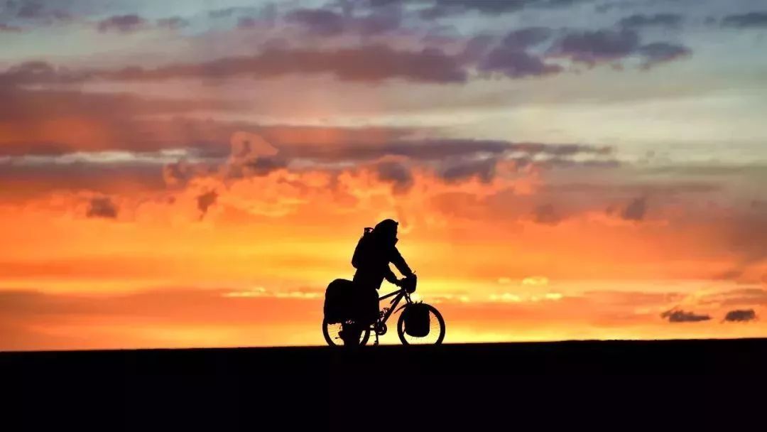 晚风吹不断：晚风吹下一句是什么 