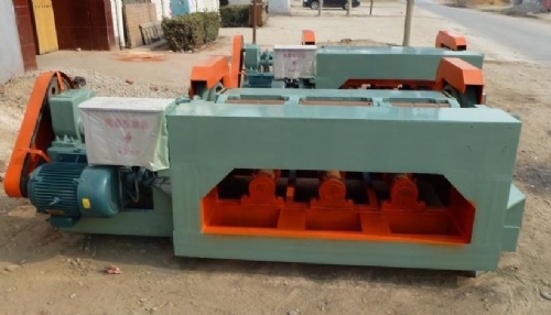 旋切机国家标准规范：旋切机多少钱一台 