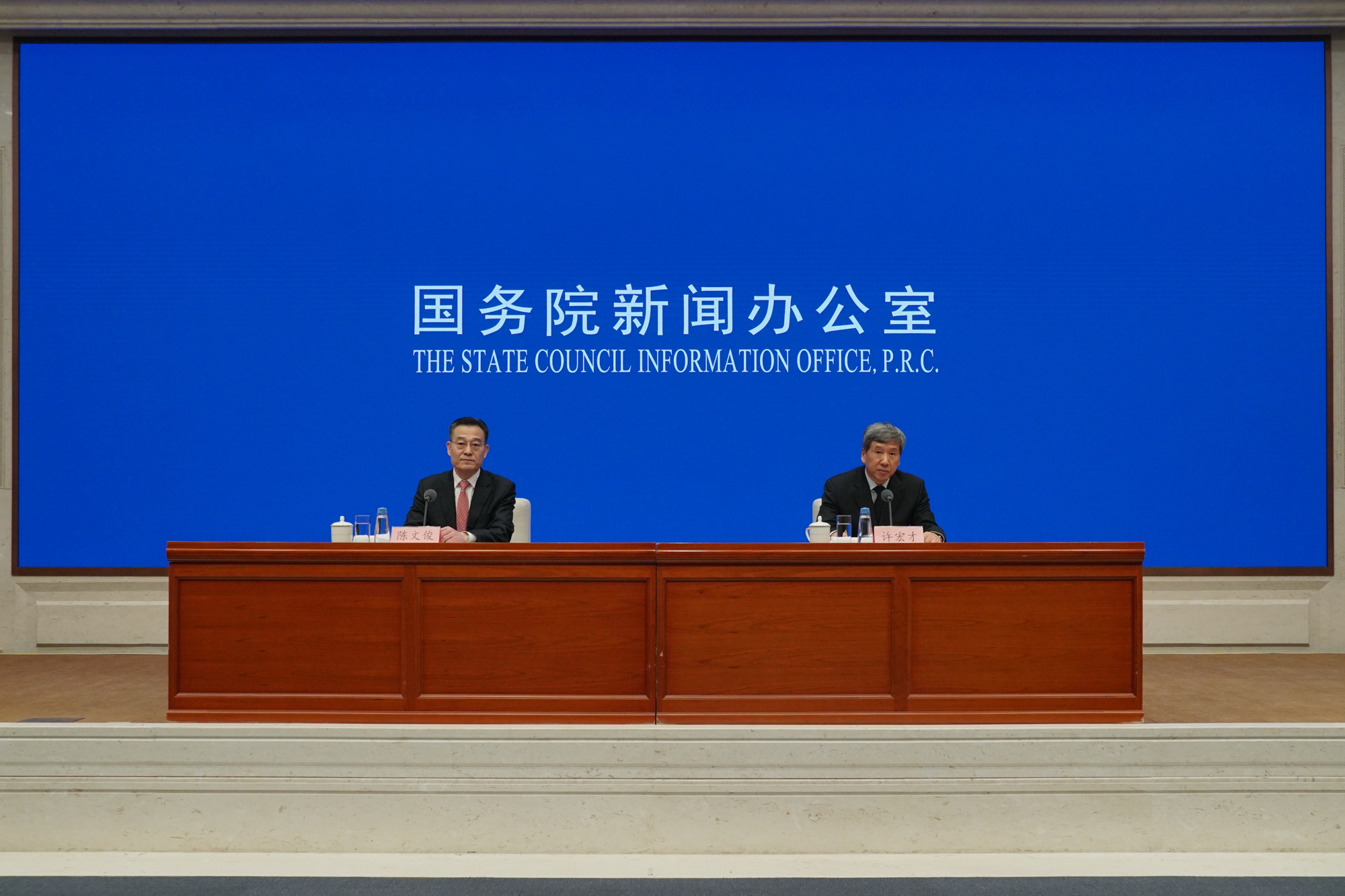 落实组合式减税退税新政:组合销售税务处理