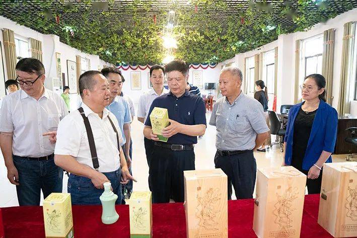 专题研究，迎难而上，挑战极限！