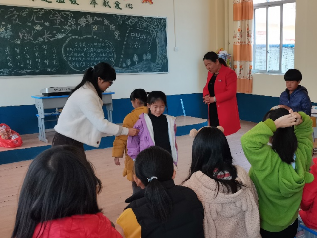 秦皇岛海港最新消息,今日热点新闻头条