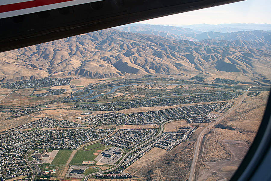 德保马隘地区热点新闻速递