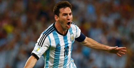 梅西与C罗，高清图集揭秘球坛巨星风采