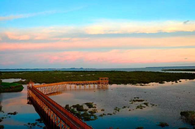 滇池划船游玩全攻略，最新指南带你畅游湖上