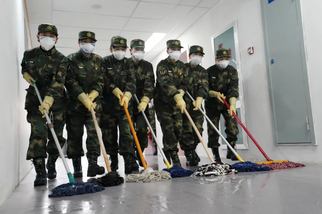 抗击疫情突发心梗，人类与病魔的生死较量！