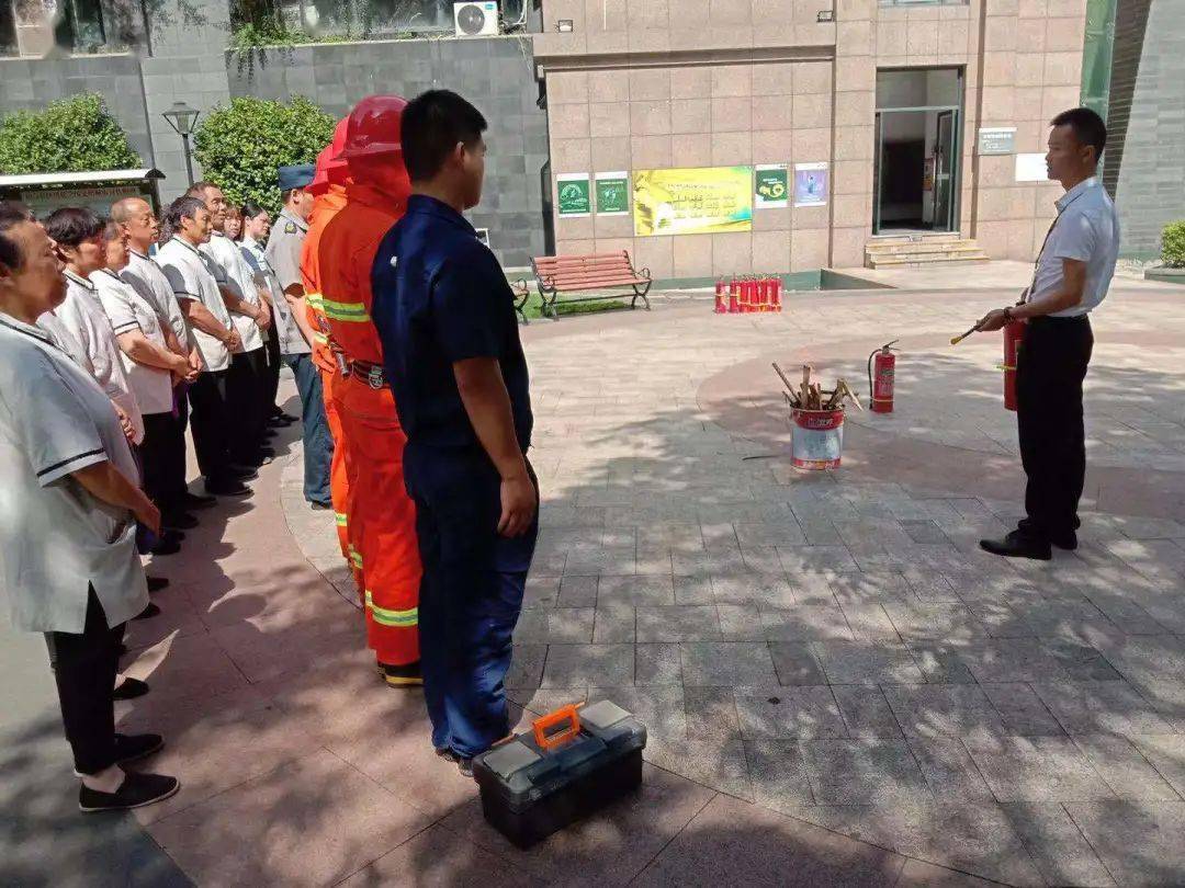 公安守护平安，发声承诺，坚定守护的和平卫士