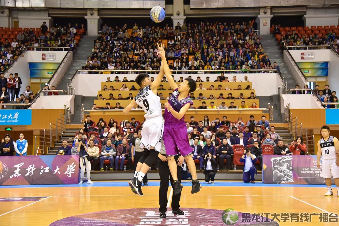 今日篮球精彩投篮瞬间集锦，最新消息与热点新闻一网打尽