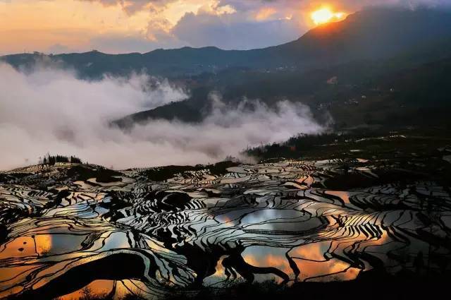 自驾芒市探秘之旅，独家攻略，带你畅游神秘之地！