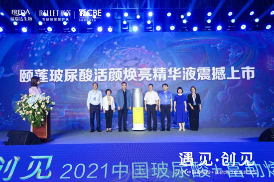 情感交流新趋势，索吻成情感表达新方式