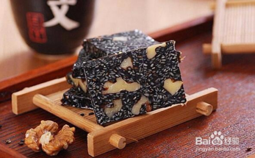 阿胶糕，传统滋补佳品再现光彩，好评如潮，百度收录热推！