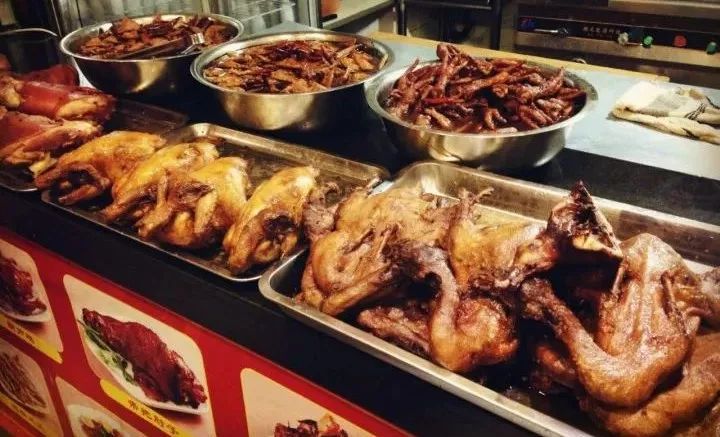 登封夜市大揭秘，最新美食攻略，让你一吃难忘！