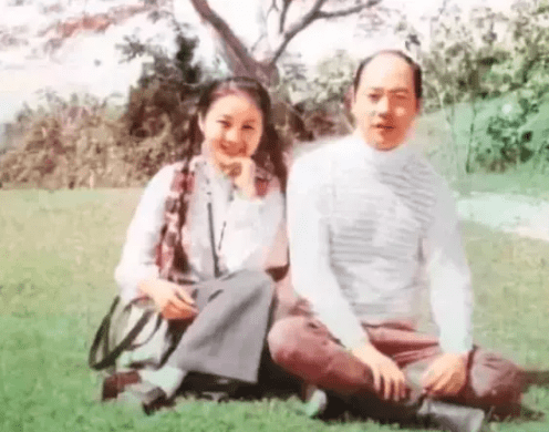 郭德纲与于谦，传奇人生，百度揭晓他们的故事