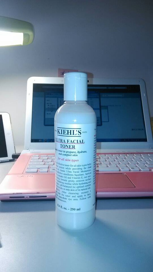 科颜氏高效保湿水，泡沫保湿奥秘揭秘！