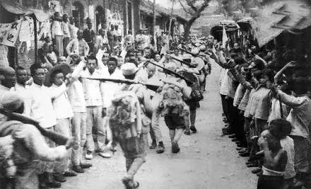 雄关漫道铁骨铮铮，中国历史中的坚韧与力量探寻