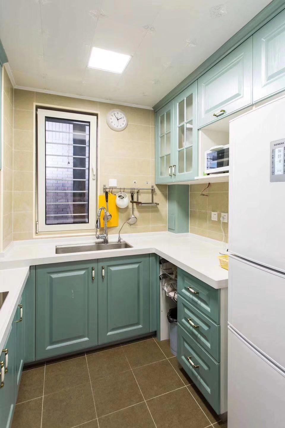 深圳厨房三防灯规范，营造安全高效烹饪空间