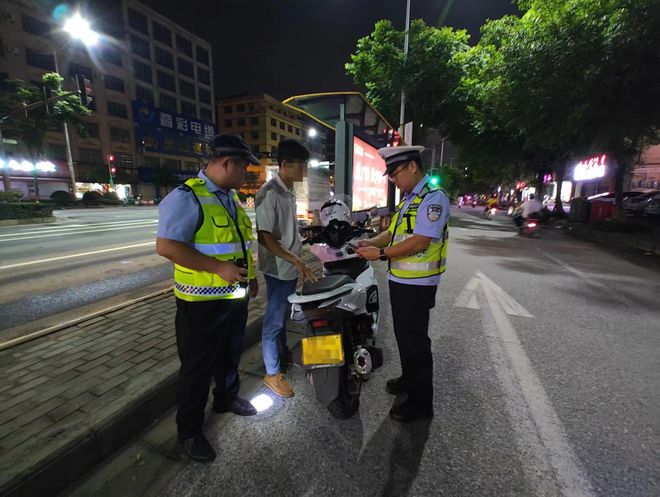 张家港严查酒驾行动，保障道路交通安全，守护市民生命线