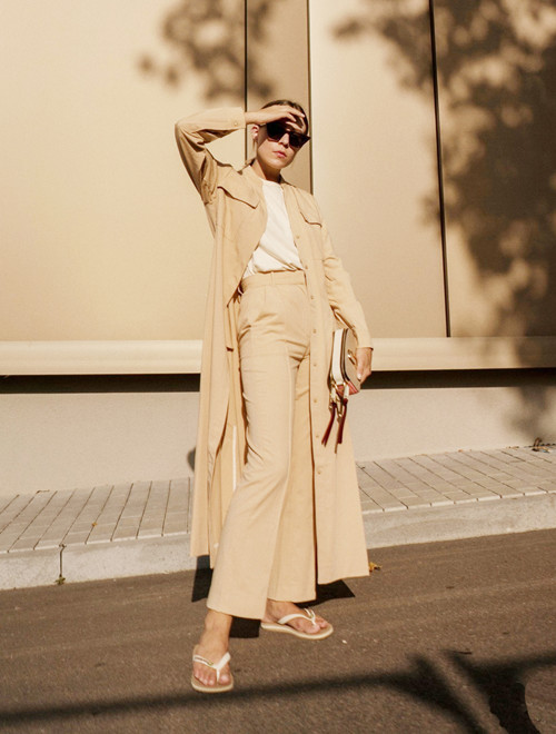 独家原创上衣打底衫,时尚个性完美融合,引领潮流新风尚!